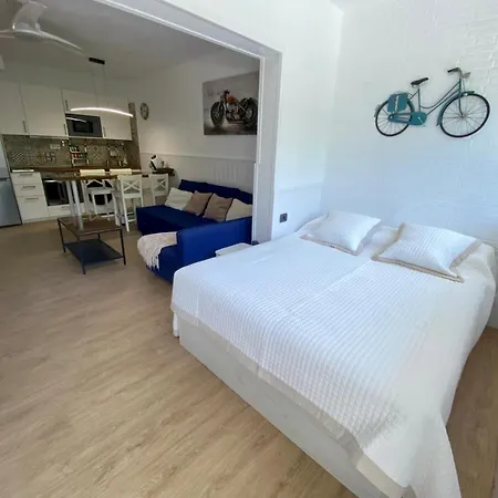 Loft Playa Torviscas,garaje Gratis , Recien Reformado Costa Adeje (Tenerife)